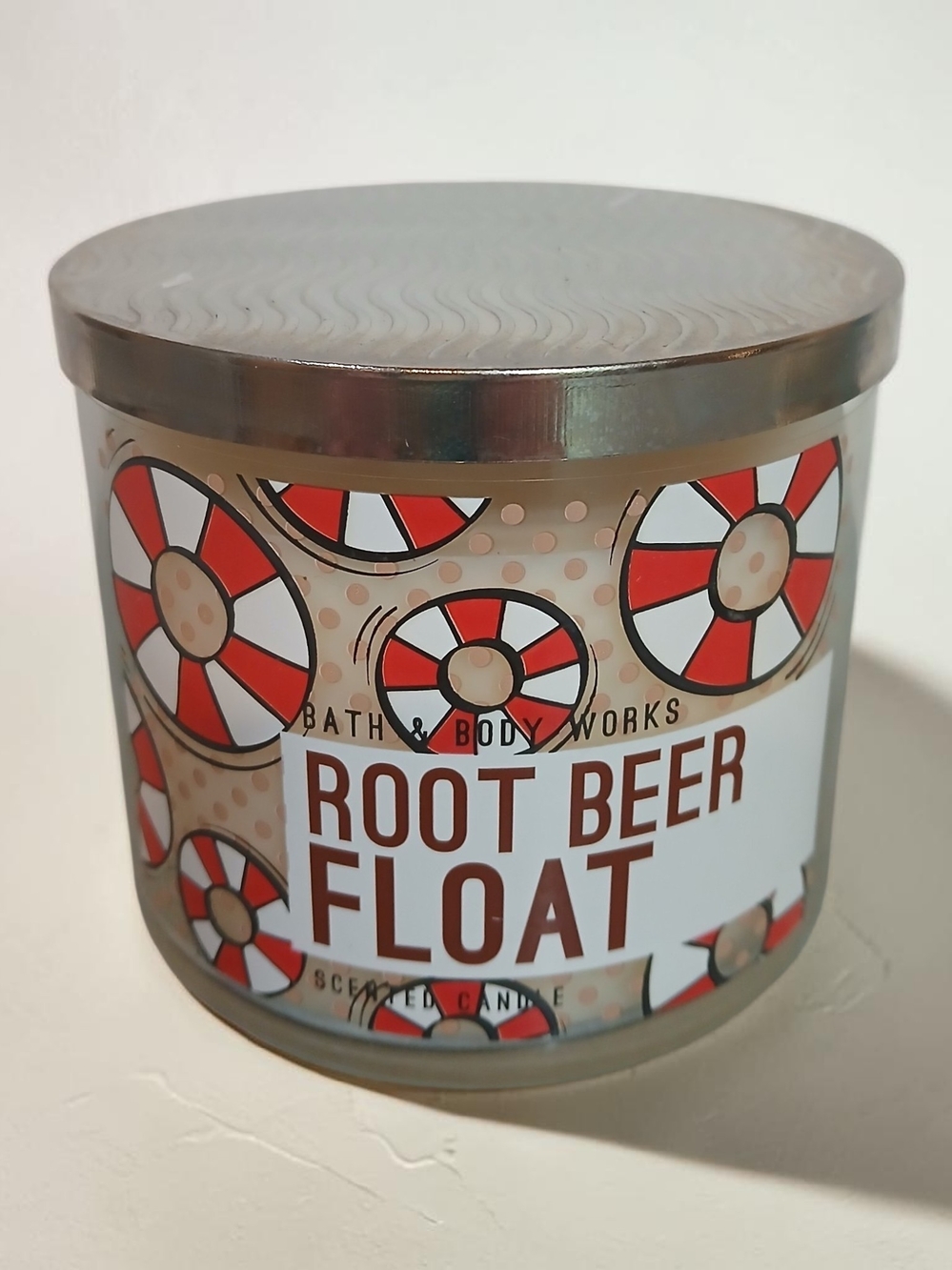 Bath & Body Works Root Beer Float Candle - Red, White, Brown